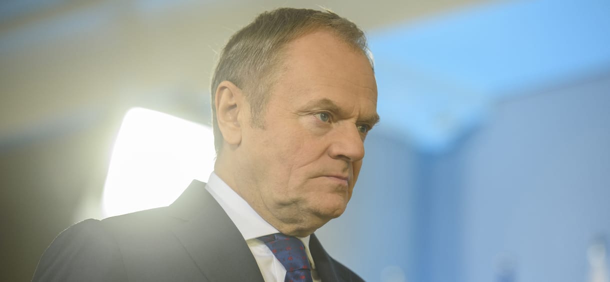 Megbuktathatják-e Donald Tusk lengyel miniszterelnököt saját kormányának tagjai?